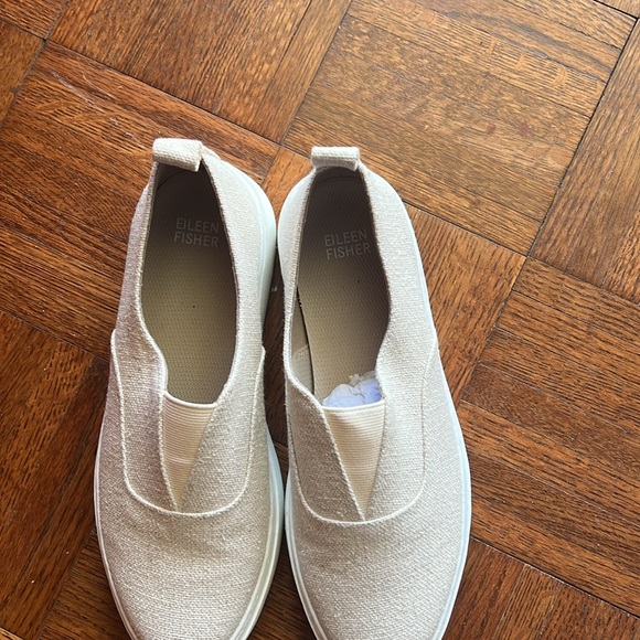 Eileen Fisher Off-White Casual Slip-Ons - Picture 2 of 3